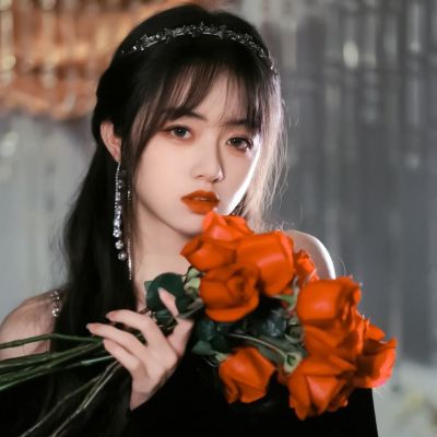 超火高贵冷艳女生头像