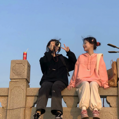 双人闺蜜照户外头像