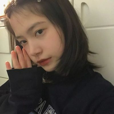 给人一种阳光的女生头像