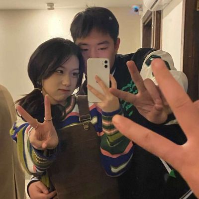 高级高清情侣头像2张双人自拍甜蜜图片
