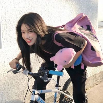 独一无二小众女头图片