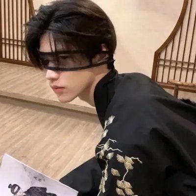 个性真人帅哥头像图片高清