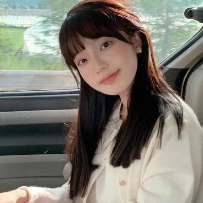 2025最火女生抖音头像