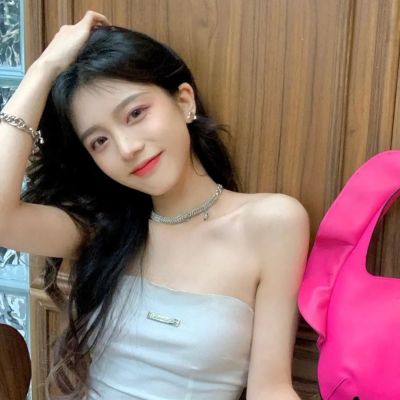 给人一种阳光的女生头像