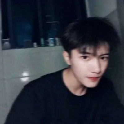超火超帅男生头像图片