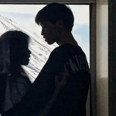 QQ好看真人情侣头像图片