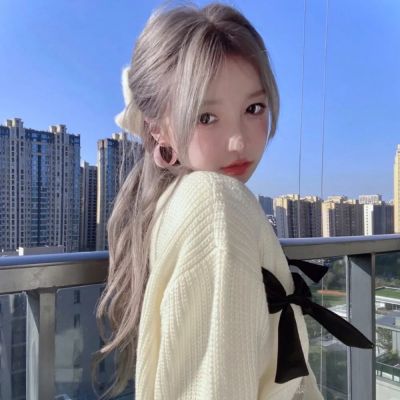 单人女生头像自拍高清图片