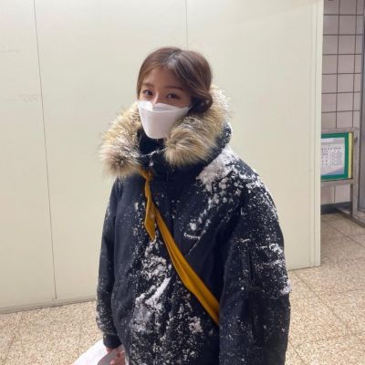头像2025最火女生真人高清照片