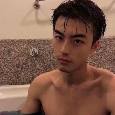2025新款头像男生真人高清图片
