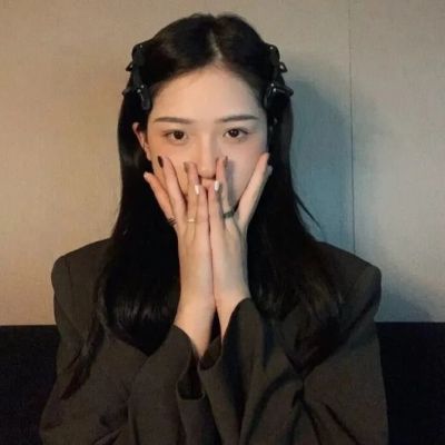 2025最流行头像好看女生高冷图片