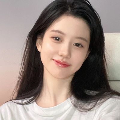 qq清纯同一个人头像女生白色清纯系图片
