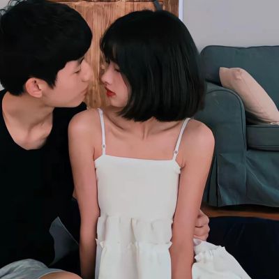 成熟甜蜜浪漫真人一对两张情侣头像图片