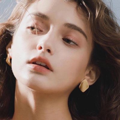 女生真人霸气头像2025精致图片
