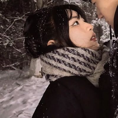 QQ好看真人情侣头像图片