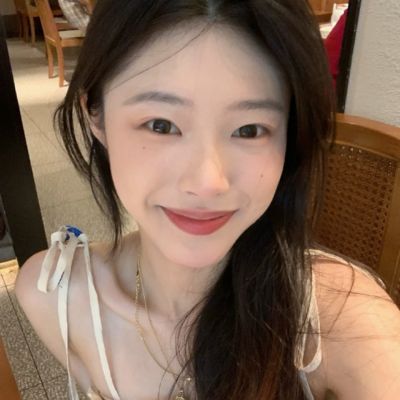 2025最火女生抖音头像