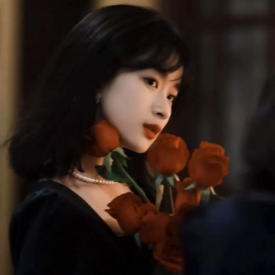 超火高贵冷艳女生头像