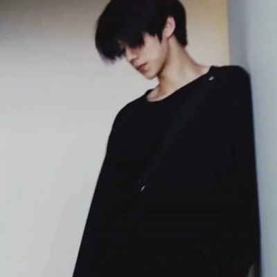 超火超帅男生头像图片