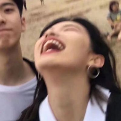 氛围感超赞的情侣头像真人一对两张图片