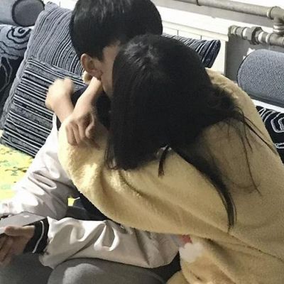 2025情侣最火头像一男一女两张单人图片
