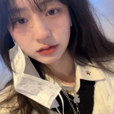 2025头像单人真人女生高清图片
