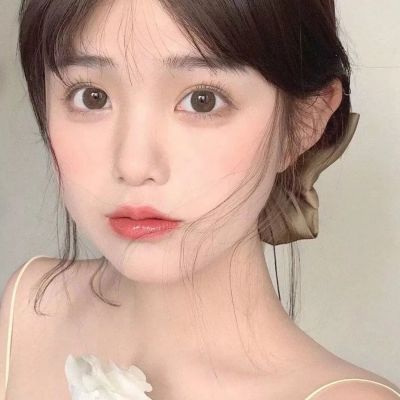 2025年最新款头像女真人高清图片