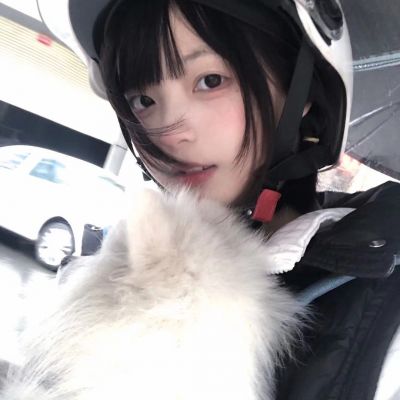 2025头像真人女最火单人个性图片