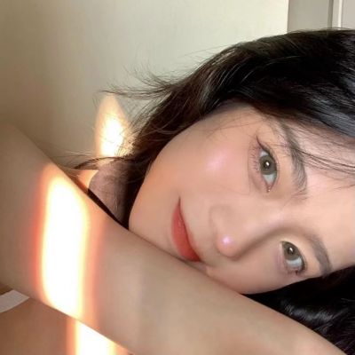 2025女生头像最火微信真人高清图片