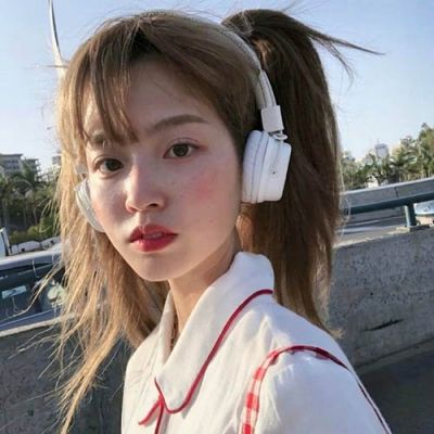 2025年最火真人版女头图片