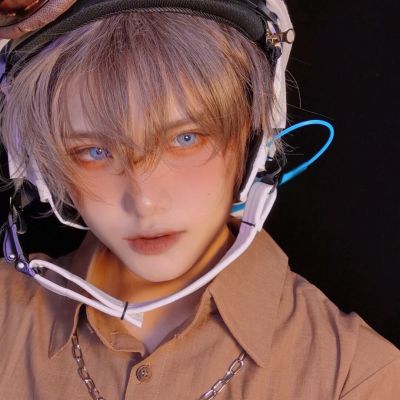 2025头像男生霸气冷酷真人