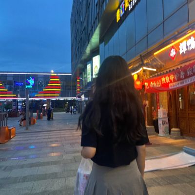 微信网络女生头像真人