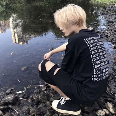 侧脸头像男生背影高清真人照片