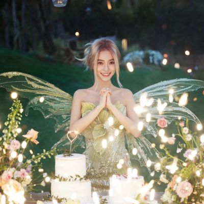 精灵头像女翅膀唯美