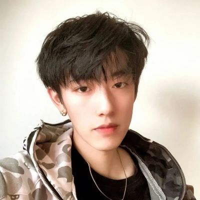 微信头像男生2025帅气真人高清图片