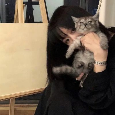 2025女生头像高级质感干净高清图片
