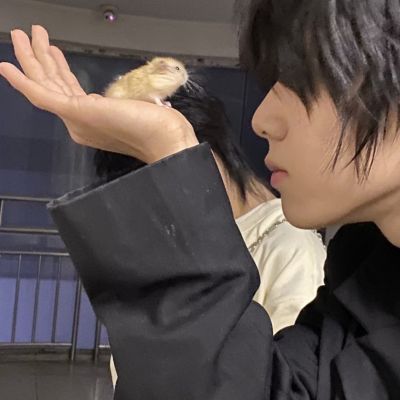 男生头像帅气侧脸真人