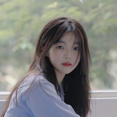头像2025最火好看真人女头图片
