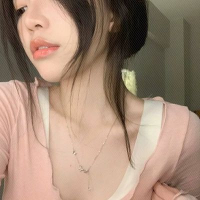 2025头像单人真人女生高清图片