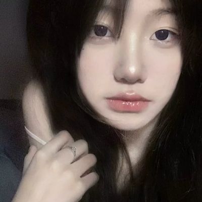 2025头像单人真人女生高清图片