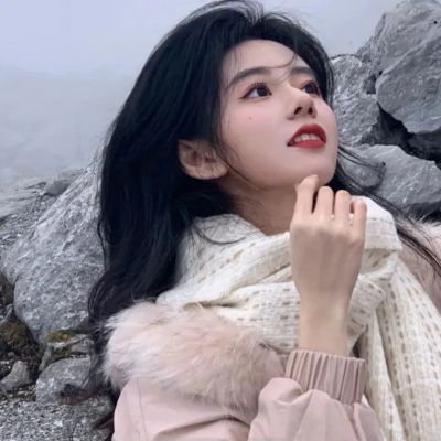 头像2025最火好看真人女头图片