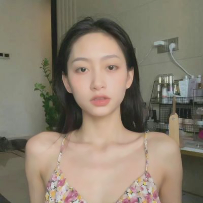 优质女头真人ins风