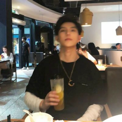 酷帅高冷真人男头图片