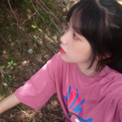 真人小众女生照片头像