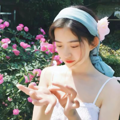 2025头像女最新版的QQ