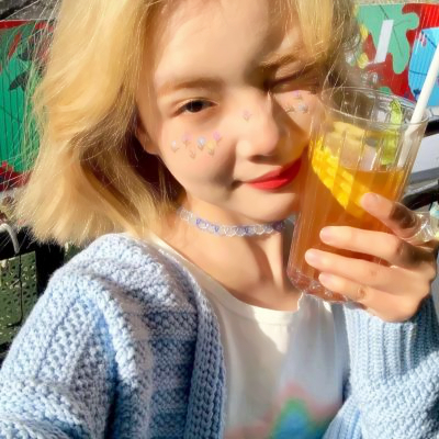 2025头像图片流行款女
