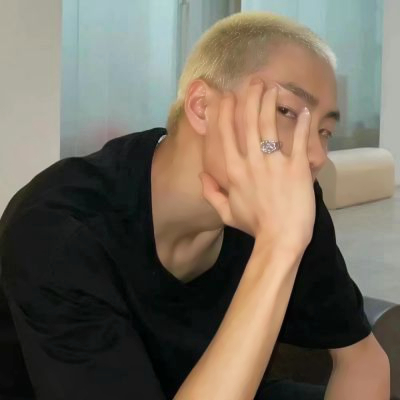 又酷又潮的男生头像图片