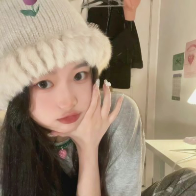 抖音头像戴帽子女
