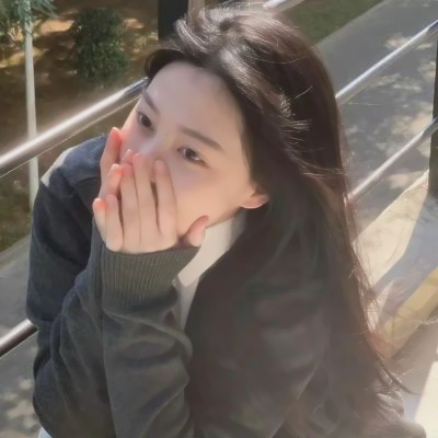 优质女头真人ins风