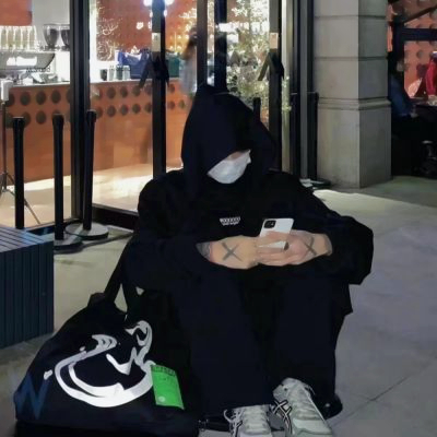又酷又潮的男生头像图片