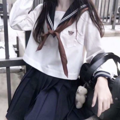 2025年最火的女生头像不露脸图片