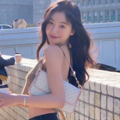 真人小众女生照片头像
